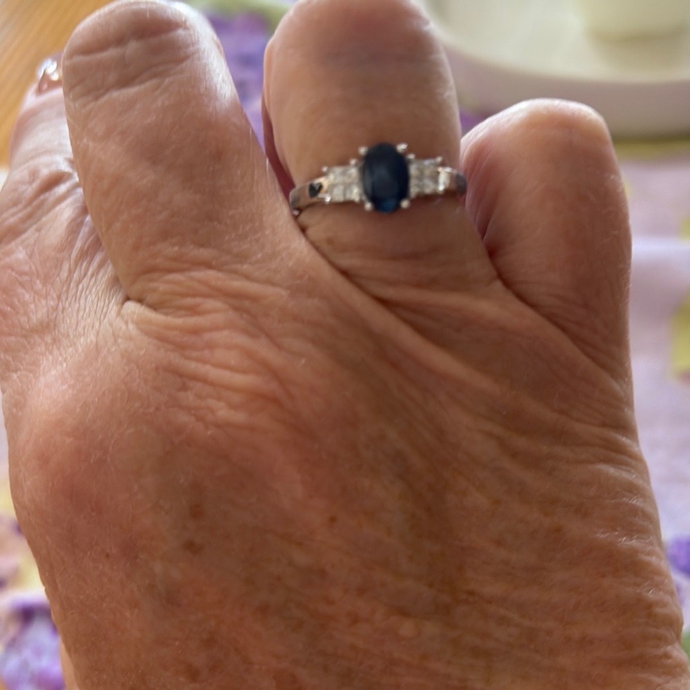 Elegant 18k White Gold Sapphire and Diamond Ring